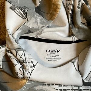 XL old navy sweatshirt